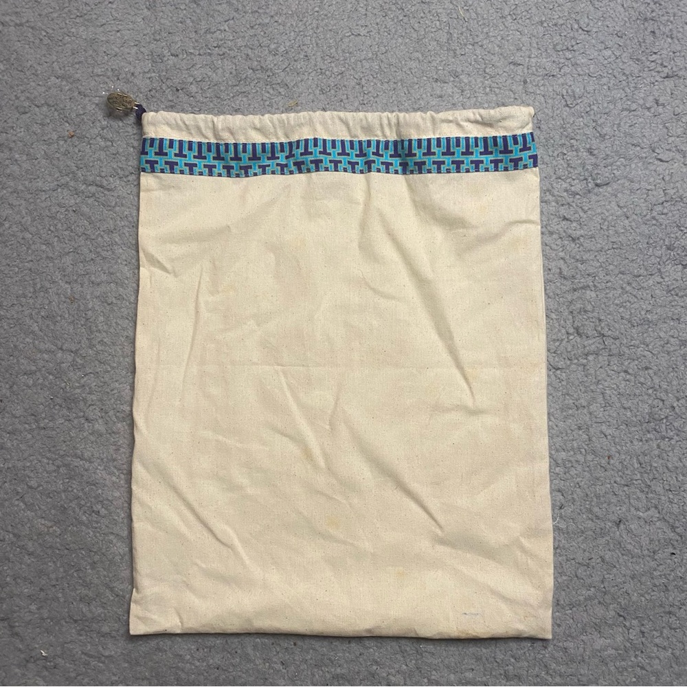 Tory Burch Travel Dust Storage Bag Ivory Logo Charm Drawstring 12 x 15